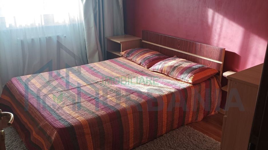 Apartament 3 camere, 70 mp, decomandat, în zona Nicolina, Iași - Poză 1