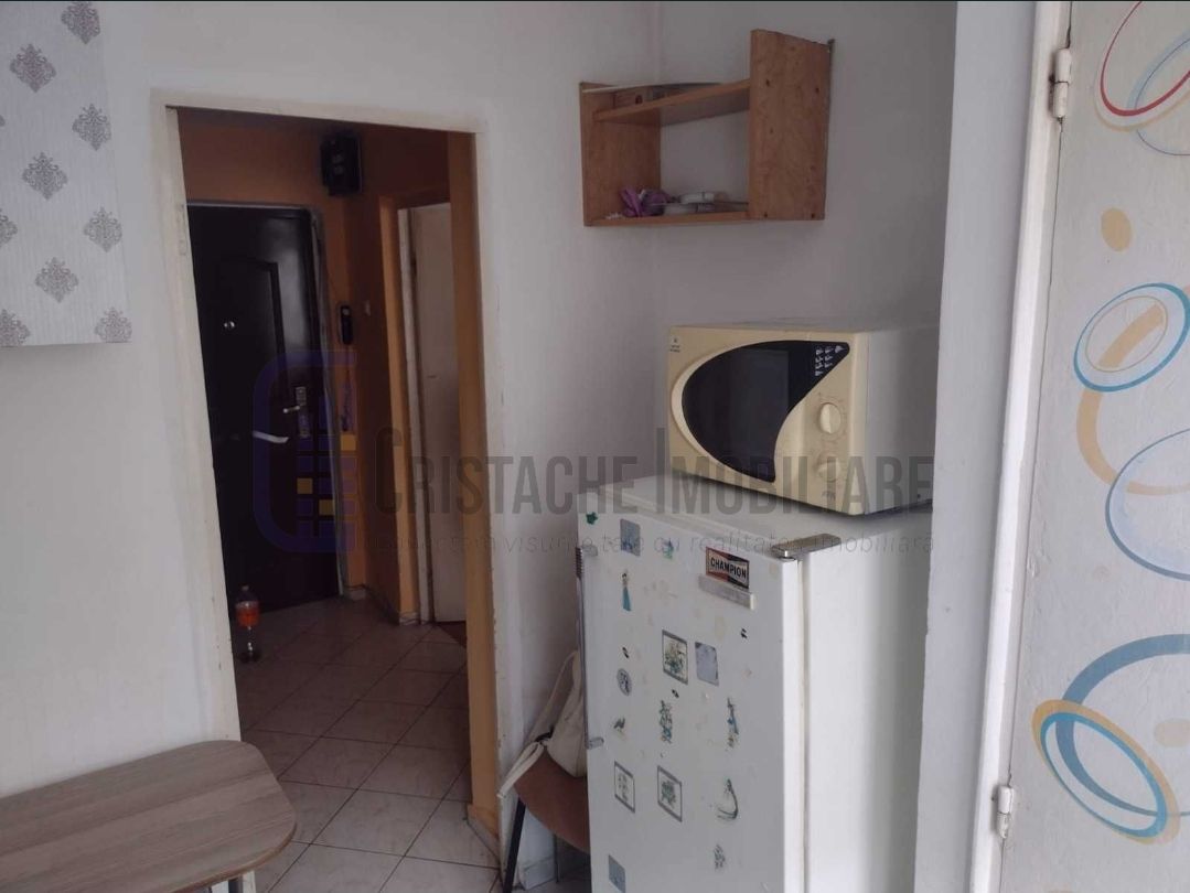 Piata Minis | Bloc reabilitat termic | Etaj intermediar | Metrou 10 min. - Poză 3