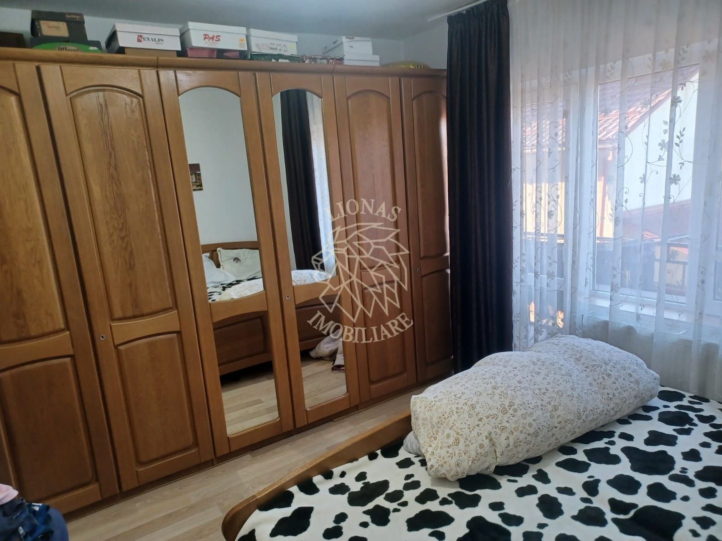 Apartament 5 camere 115 mp+3 balcoane-pacare-etaj 1-Calea Moldovei - Poză 2