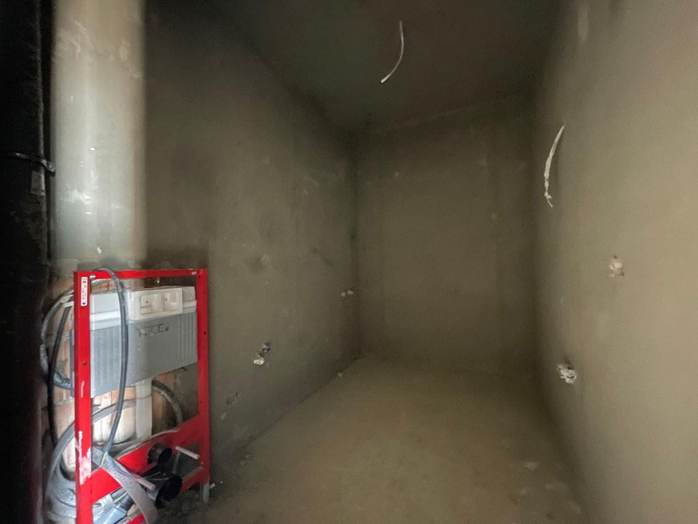 Apartament 3 camere - semidecomandat - 1450€/mp - Poză 7