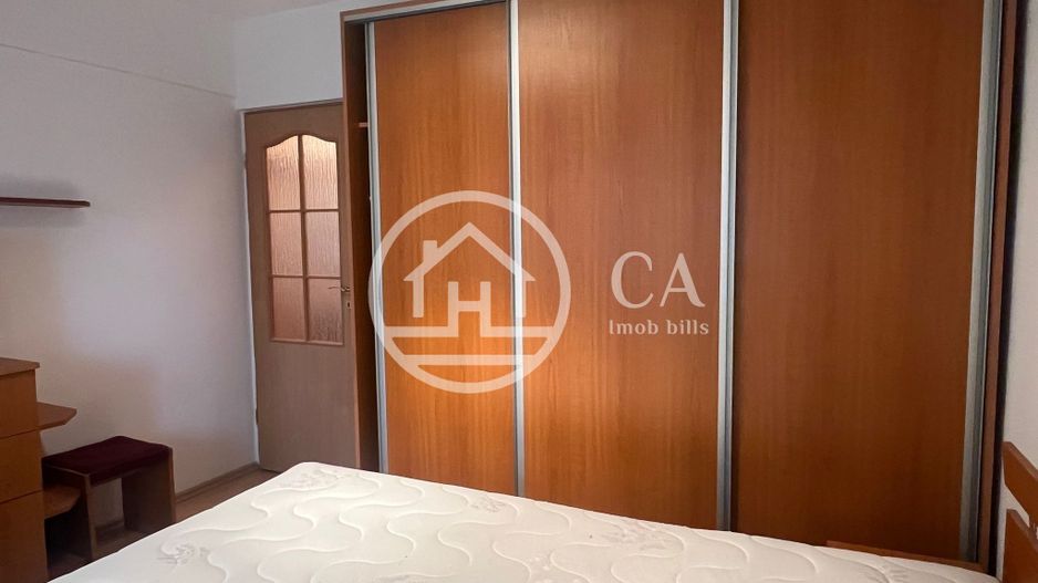 Apartament cu 3 camere de vanzare in zona Decebal, Oradea - Poză 9