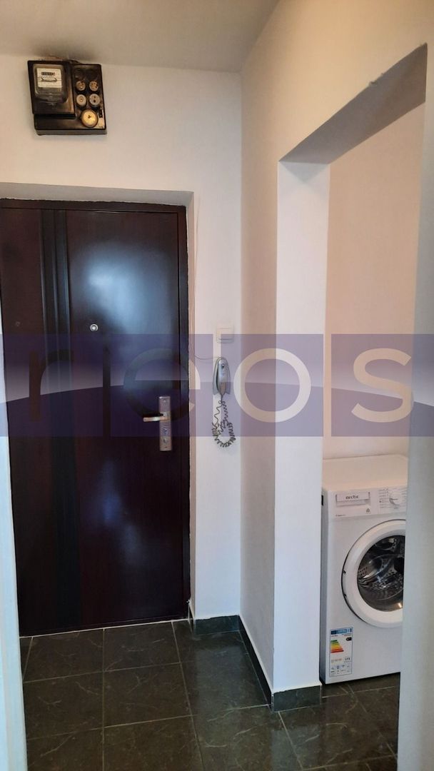 VANZARE GARSONIERA COMPLET UTILATA I LIBERA I ZONA BULEVARDUL GHENCEA - Poză 2