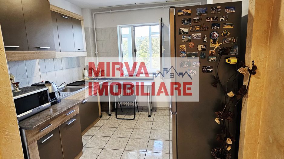 Apartament 3 camere, mobilat și parțial utilat, grad seismic 1, Nord - Poză 4