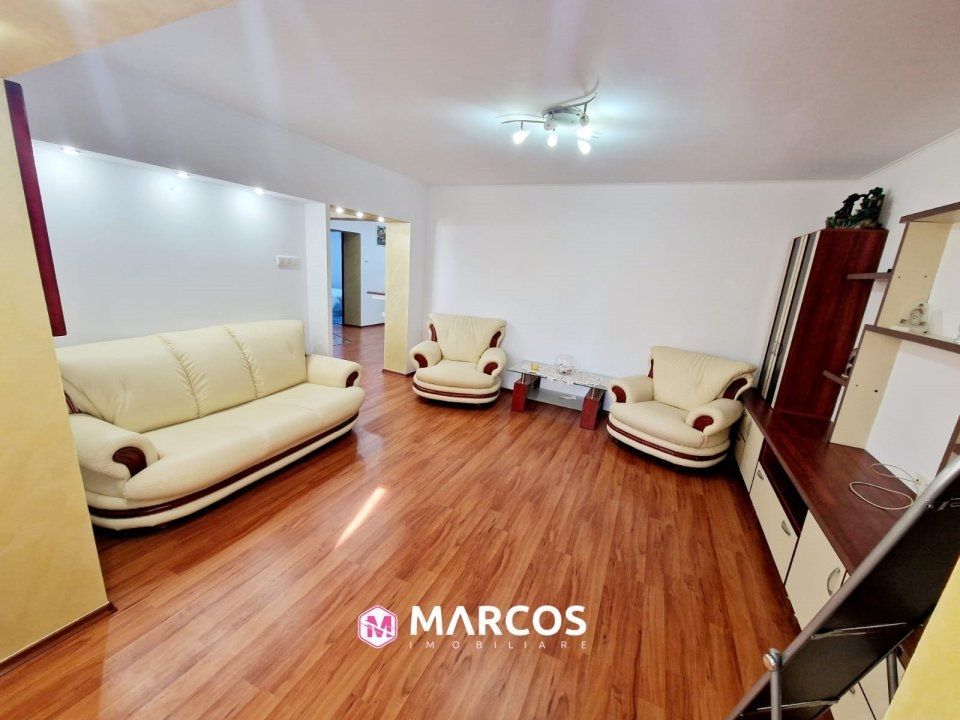 Apartament 3 camere, et.3, Micro 4, ID 1021 - Poză 8