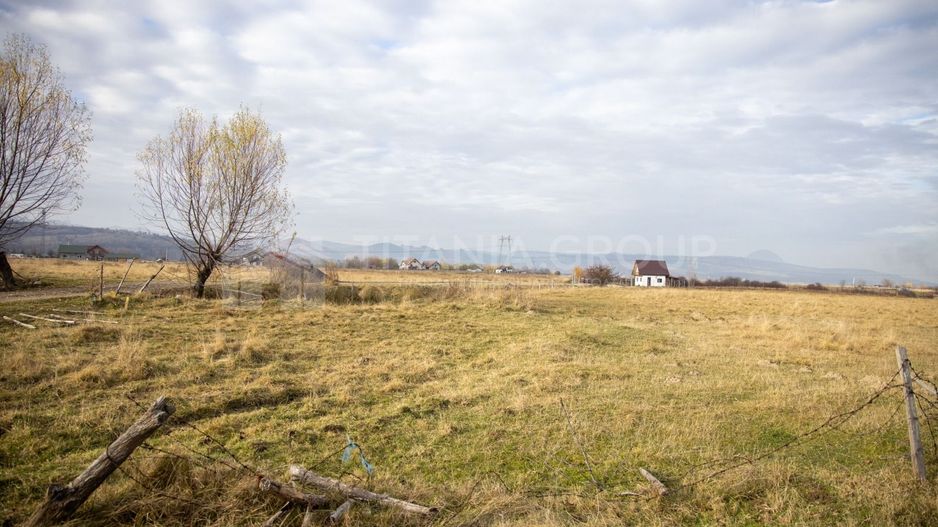 Teren intravilan parcelabil, priveliște spre munți, Sohodol, Bran - Poză 10