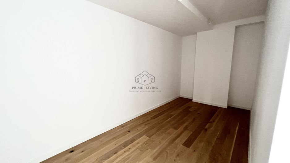 APARTAMENT DEOSEBIT CU 3 CAMERE LA VANZARE CU VEDERE LA LAC - Poză 5