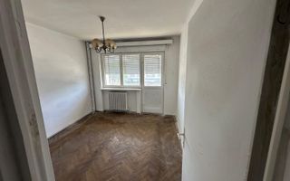 Apartament 3 camere, 70mp, 2 balcoane – Podu Roș  125000 euro - Poză 2