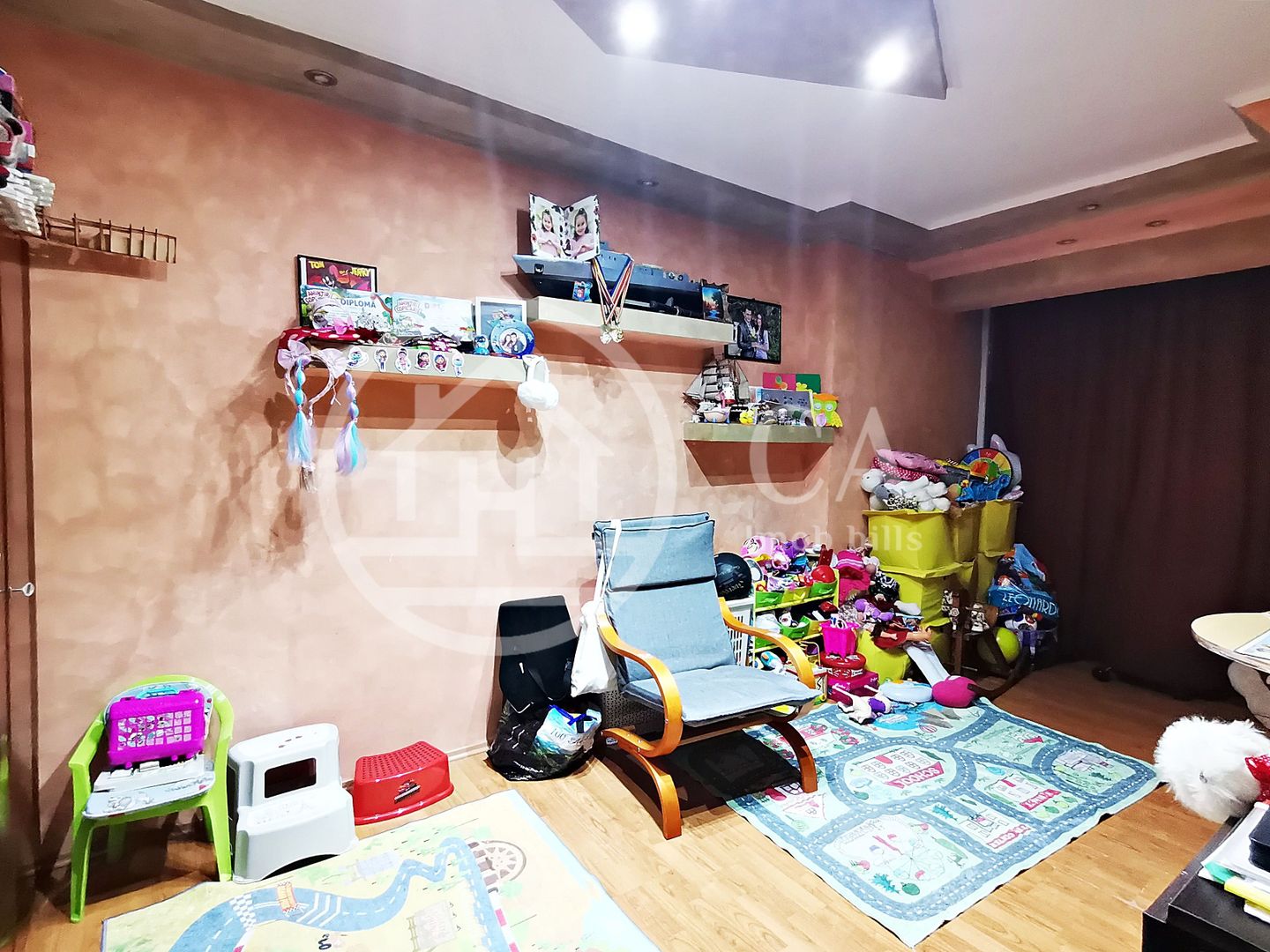 Apartament cu 4 camere de vanzare in Decebal, Oradea - Poză 8