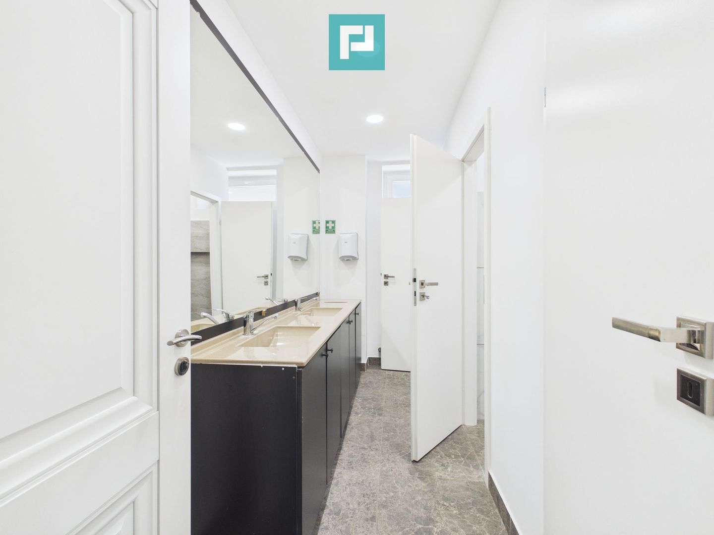 Birouri Ultracentrale, 185,5 mp, Parcare Proprie - Poză 8