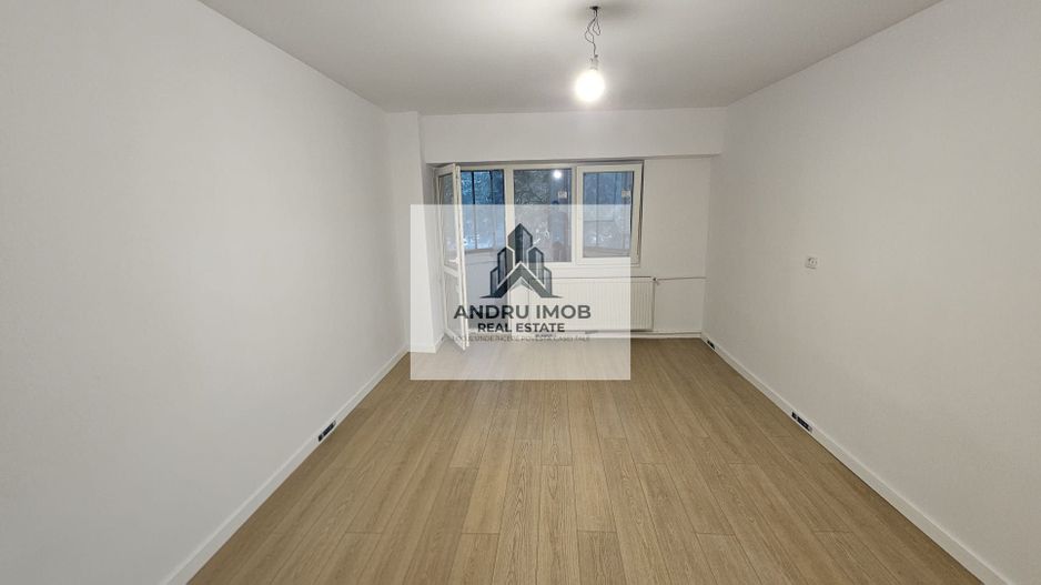 Premium: Garsonieră Decomandată la Metrou Apărătorii Patriei (370m) - Poză 9