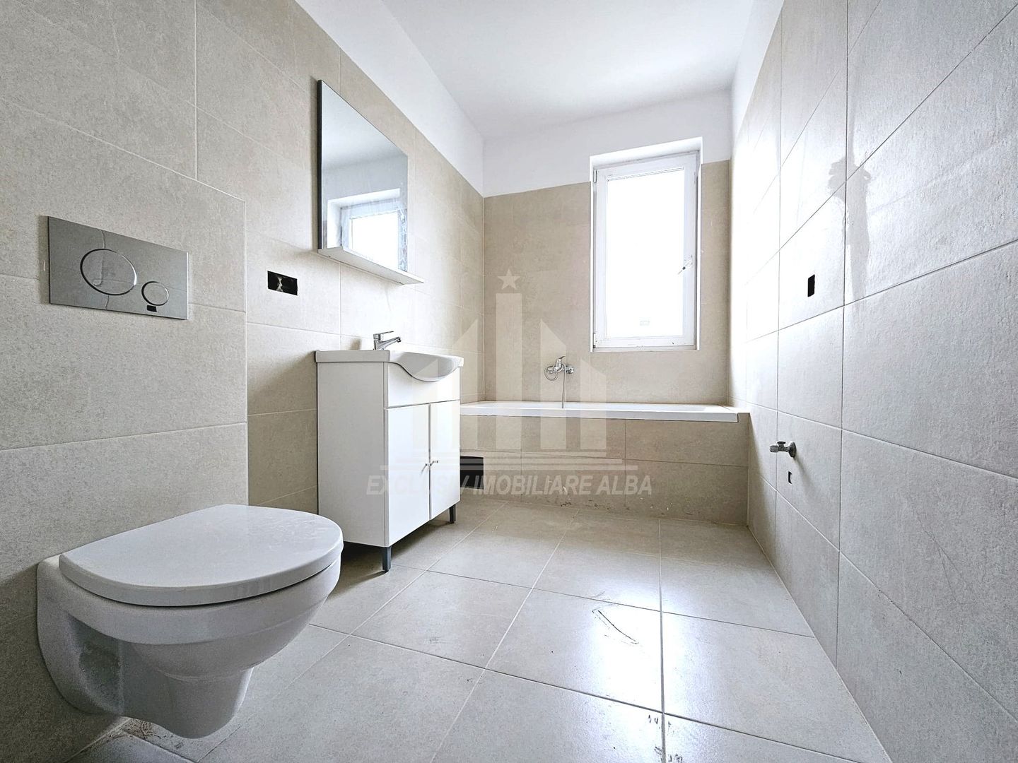 Apartament cu 3 camera decomandate, Alba-Micesti - Poză 5