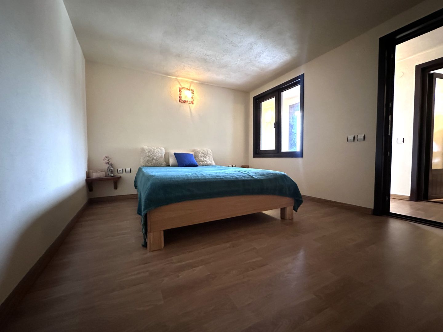 Vanzare casă la poalele Bucegilor!Potential pt. locuinta sau pensiune - Poză 4