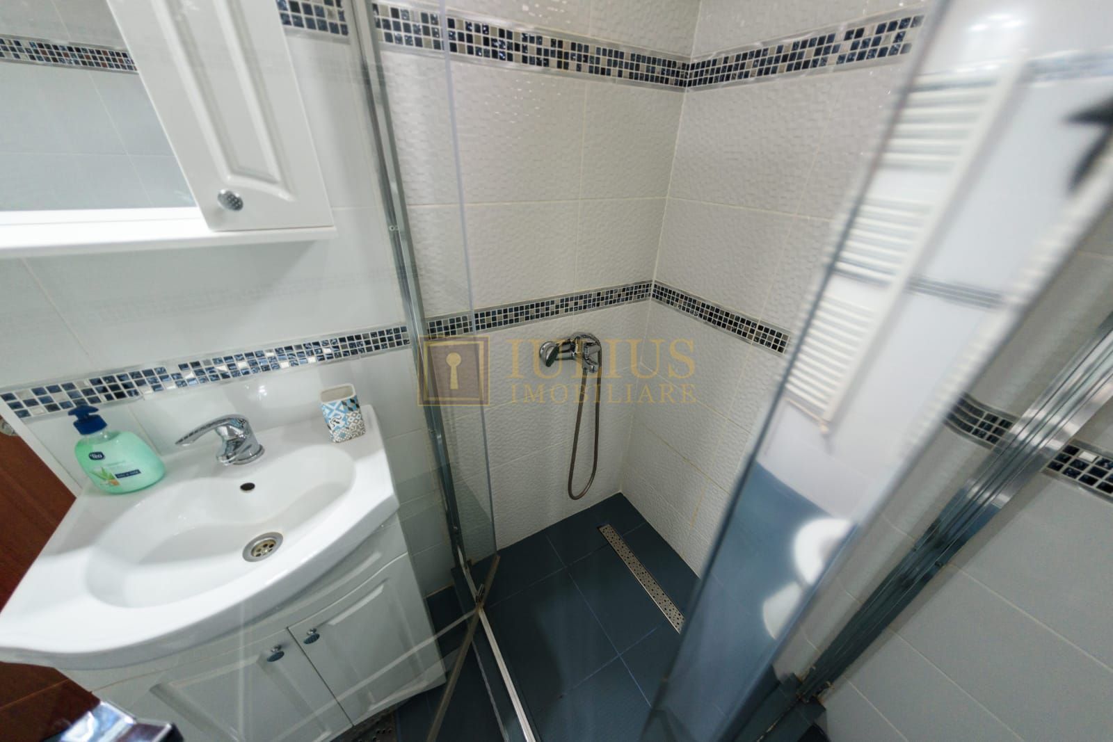 Piata Unirii|, apartament lux| cladire istorica| centrala proprie| 04.10.26 - Poză 12
