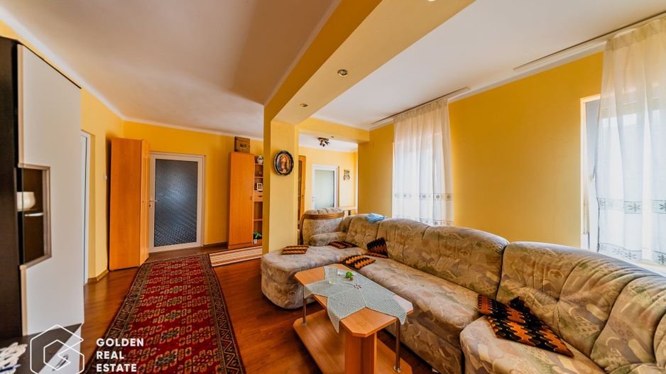 Casa situata in comuna Seitin, la cheie - Poză 10