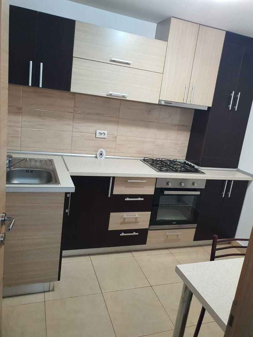 Garsonieră de Închiriat Apărătorii Patriei - Poză 1