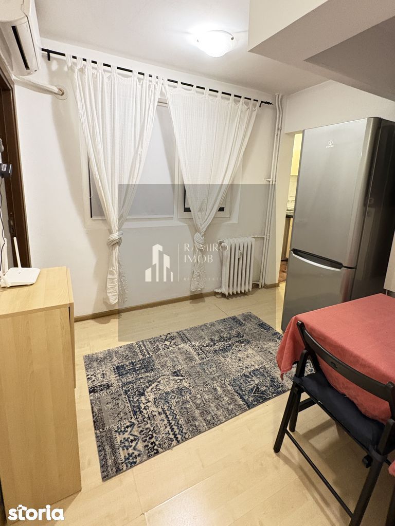 2 camere decomandat - Strada Reșița /  Huedin - Poză 4
