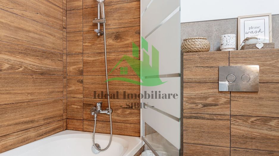 Casa Triplex cu 3 camere, Mobilat-Utilat, in Selimbar - Poză 9