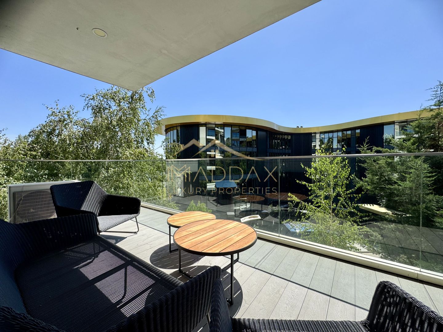 Apartament cu 4 camere *200mp* + 1 Parcare // Herastrau - Lake View - Poză 3