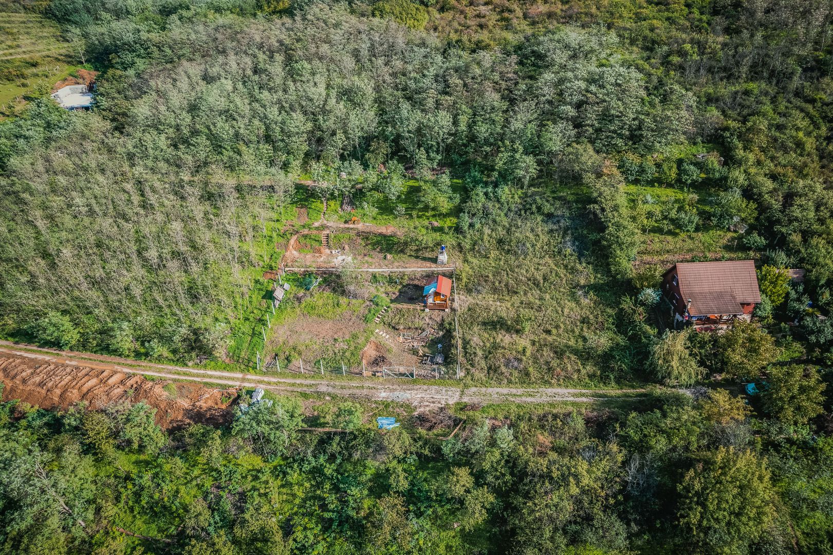 Teren de 1150 mp în Miniș - Poză 3