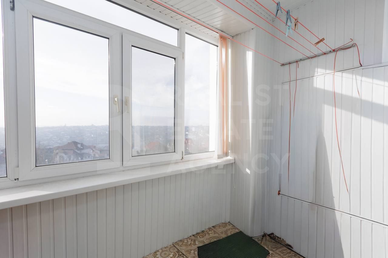 Vânzare, apartament, 3 camere, strada Miorița ,Centru. - Poză 13