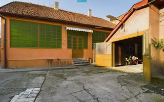 Casă individuală cu teren de 1100 mp și 3 apartamente în curte - Poză 27