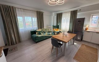Apartament 3 camere de vânzare – Zona Pod de Piatra (Magazin Piticot) - Poză 2