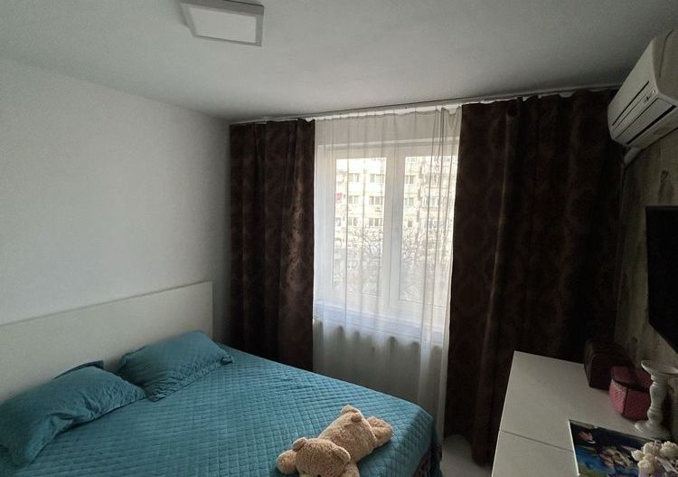 De vanzare Apartament 3 camere Gorjului - Poză 3