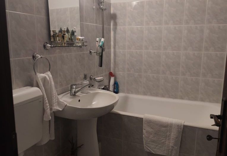 BRASADAS vinde ap 2 cam etaj 4/4 Micro 17. - Poză 4
