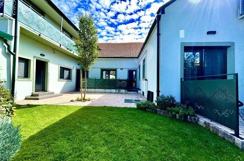 Elegant, finisaje premium, locație deosebita - 3 camere  în Bălcescu - Poză 26