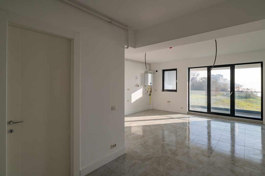 2 camere Mamaia | Private Lake- bloc 2025| Vedere frontală la lac, la 5 m de apa - Poză 9
