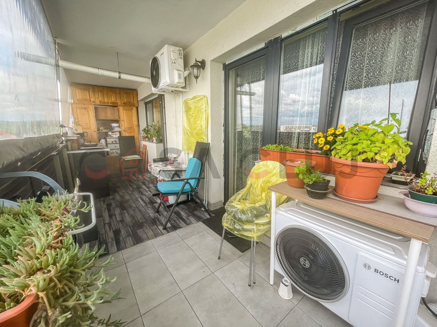 Apartament cu terasa generoasa si cu loc de parcare in subteran - view superb - Poză 9