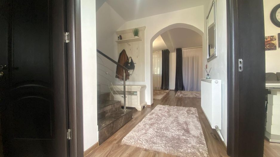 Se vinde casa cocheta,confortabila -5 minute de Târgoviște – Dumbrava - Poză 15