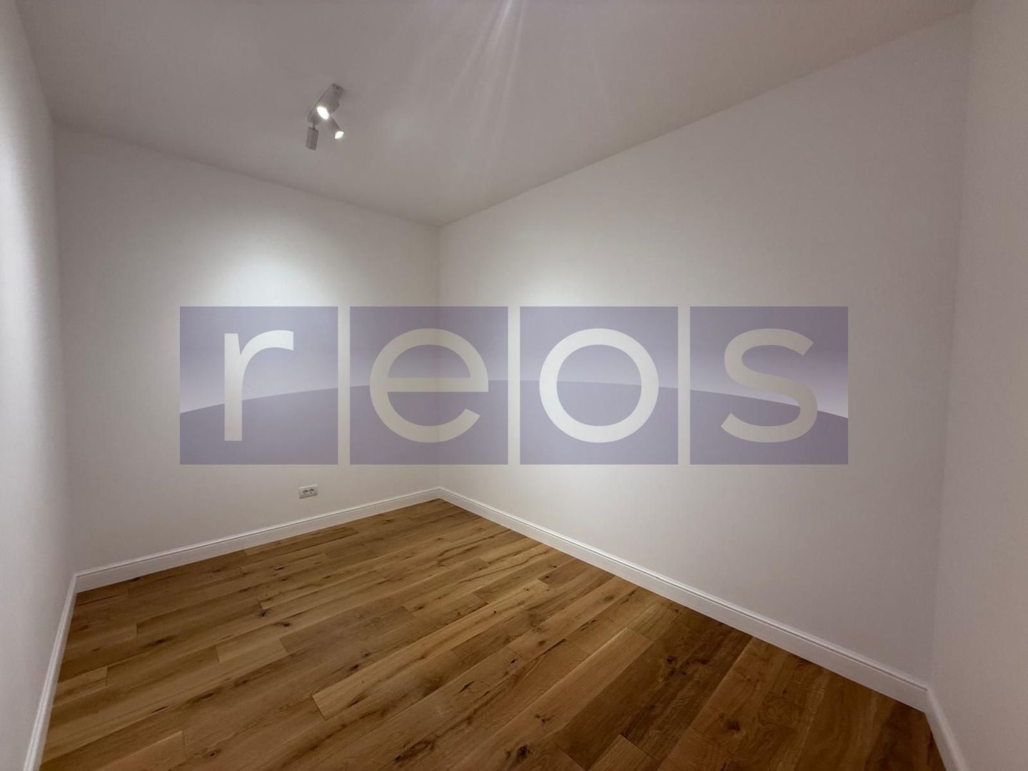 INCHIRIERE VILA DEOSEBITA | CAPITALE | NOU RENOVATA | IDEAL AMBASADA - Poză 11