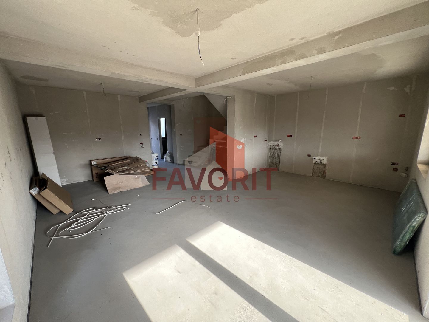 Duplex 5 camere despartit prin garaj | Giroc - Poză 5