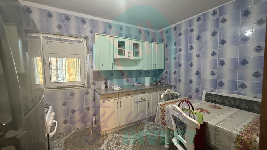 3 cam in zona Vitan Mall - Poză 8