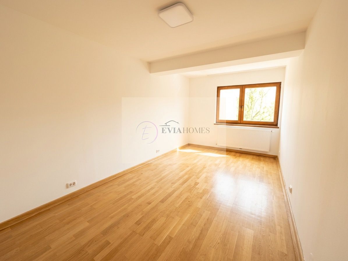 4 camere/ 2 bai / 119 mp/ parcare in curte / zona strazii Bucuresti - Poză 6