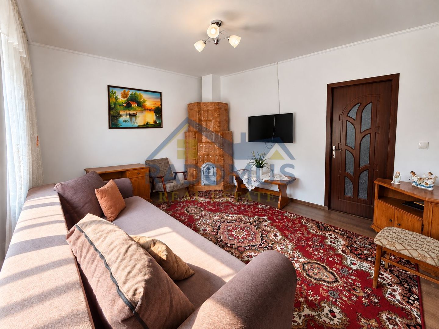 Casă cu 3 camere, anexe și livadă – Lopatnița, Șoimari - Poză 6