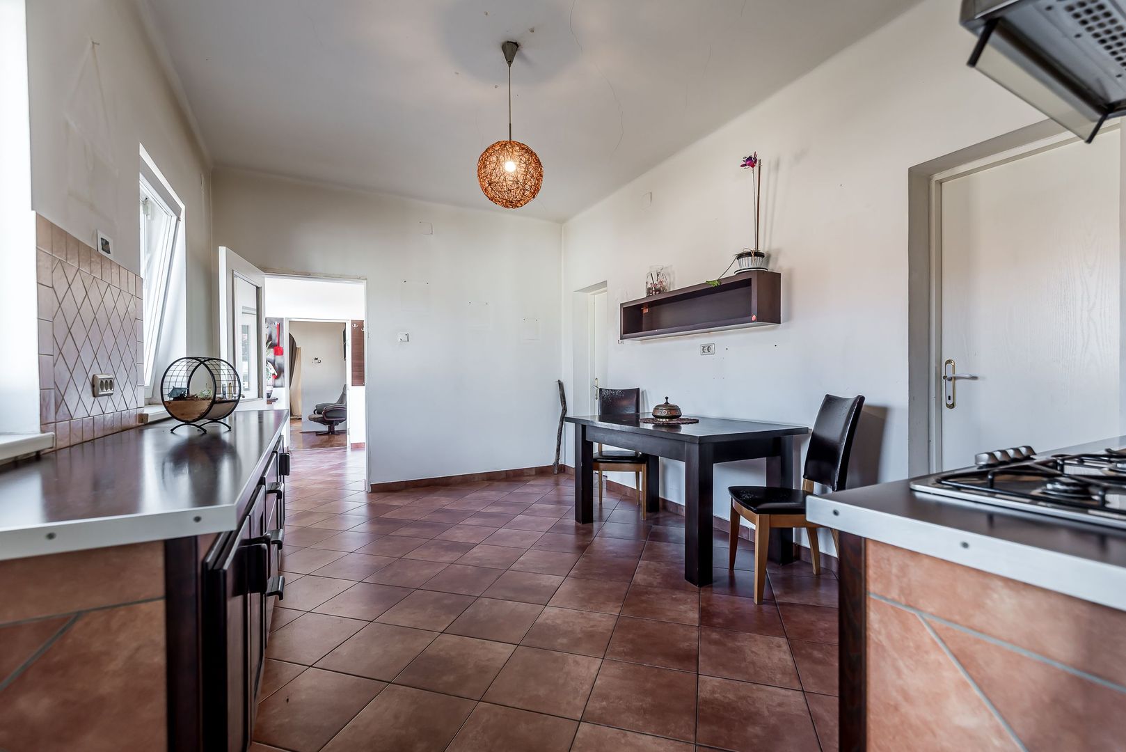 Casa ideală pentru familie: școală la 3 min. Zonă foarte liniștită. - Poză 8