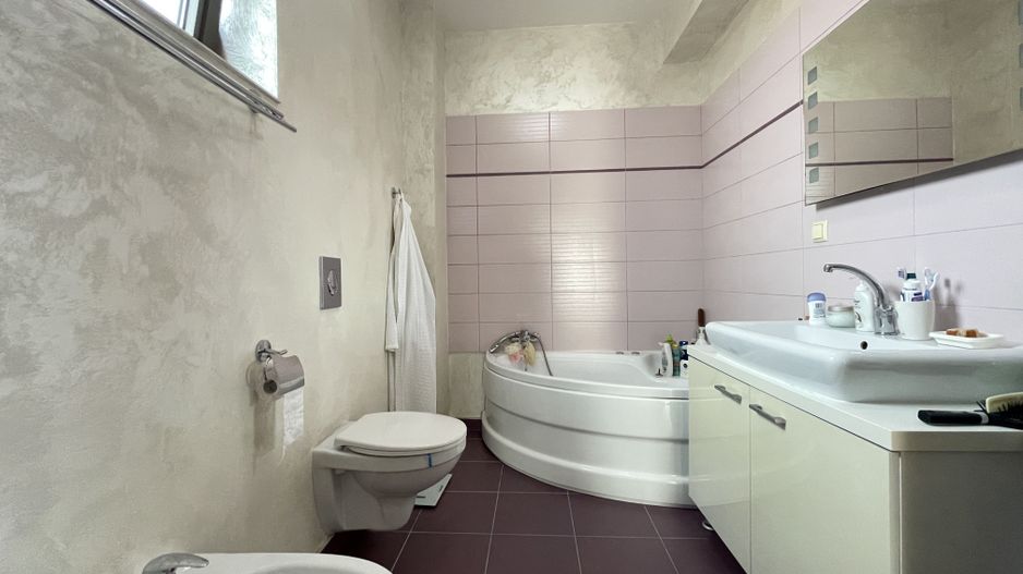 ANDRONACHE - Mentiunii | 3 camere 120mp + terasa 110mp bloc 2009 - Poză 23