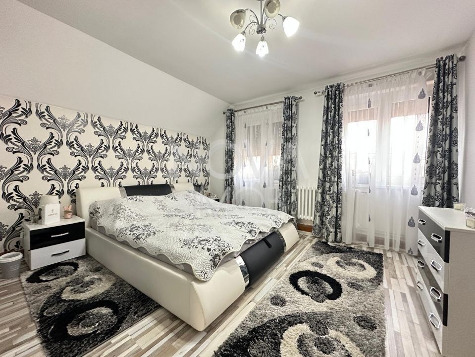 Casa de vanzare, mobilata si utilata - Piata Cluj - Poză 9