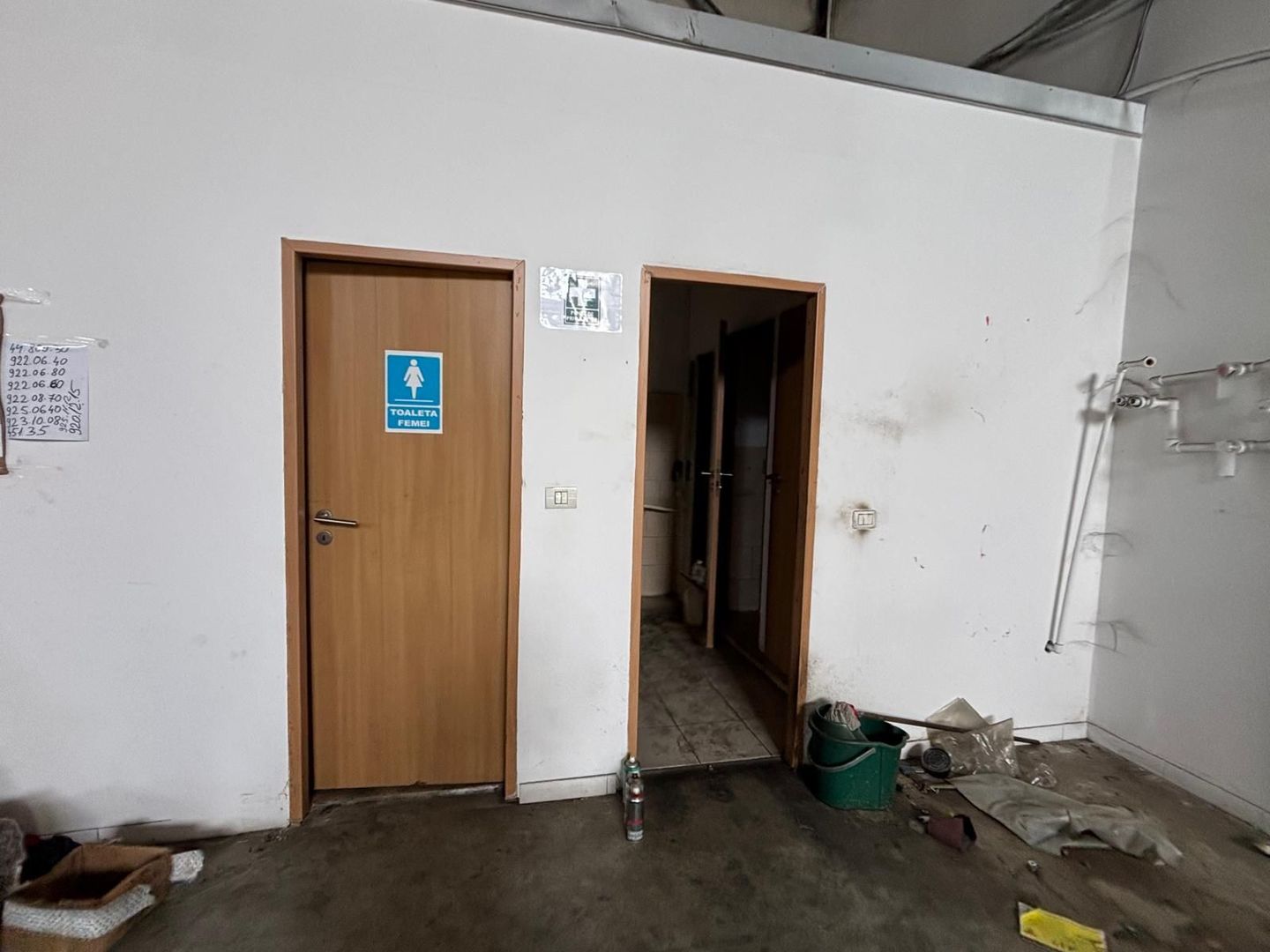 Depozit cu showroom de inchiriat de 1600 mp - Poză 12