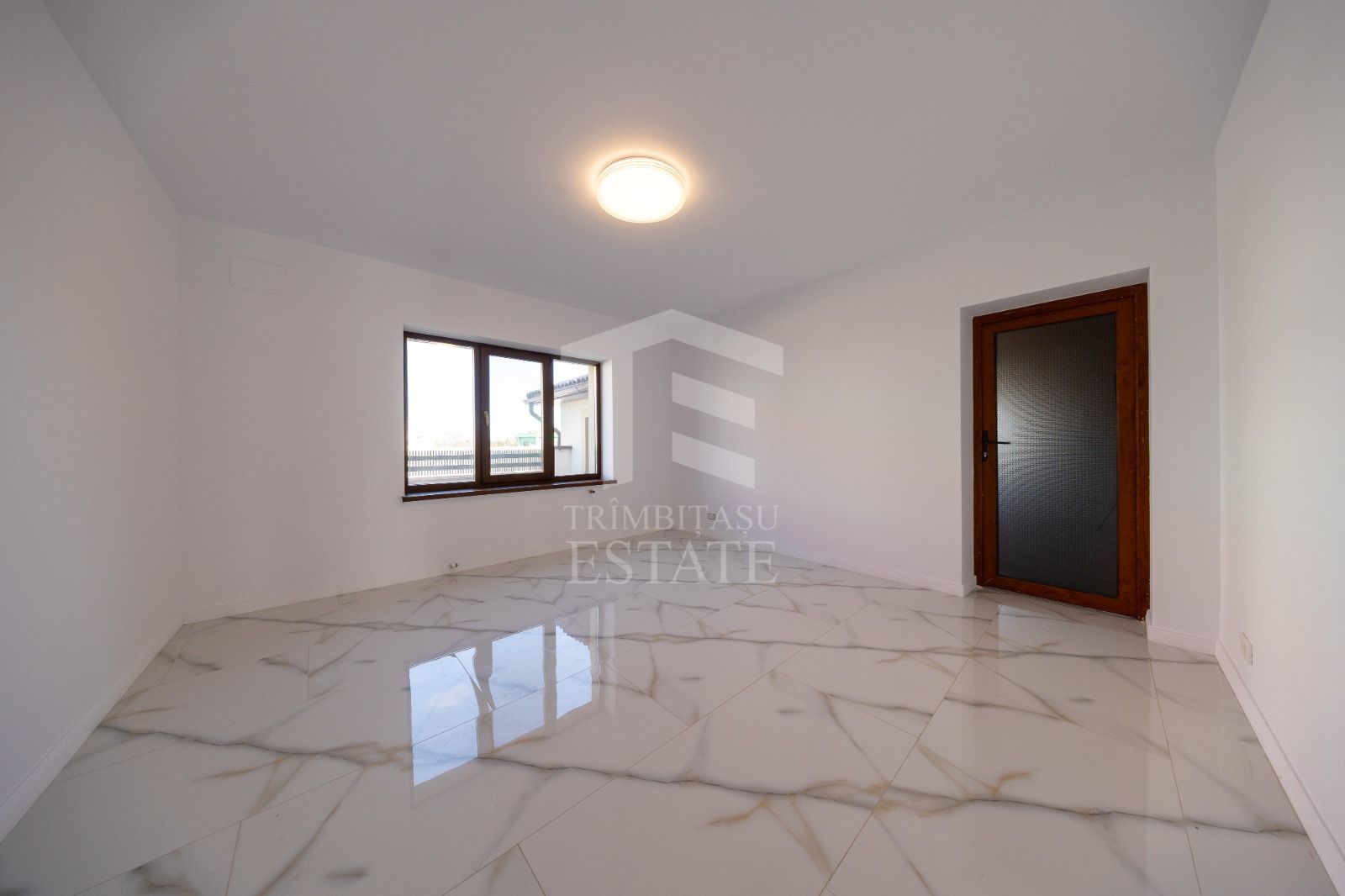 Sacele-Casa 6 dormitoare + 4 bai teren 979 mp. - Poză 7