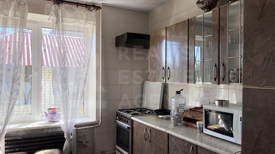 Vânzare, casă, 3 nivele, 5 camere, Strada Bucuria , Ciorescu - Poză 10