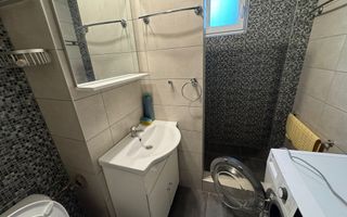 Apartament cu 3 camere, 84mp, Zona Central - Poză 4