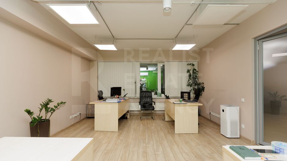 Chirie, oficiu 157 mp, strada București, Centru - Poză 13