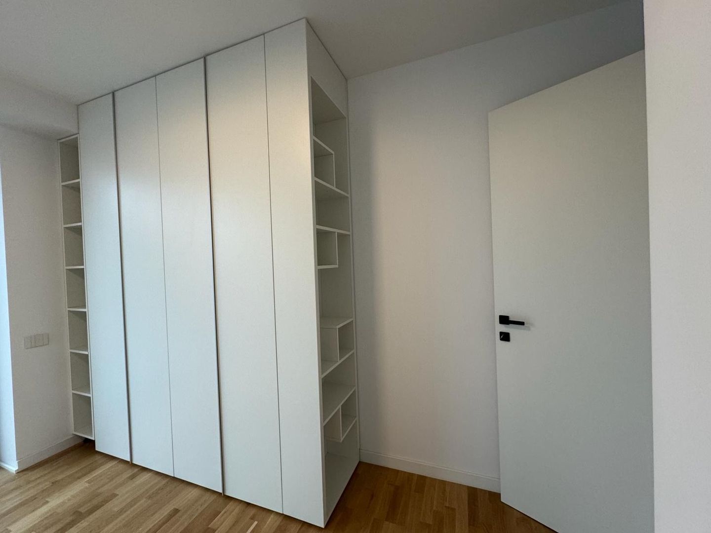 Vila de închiriat - 4 camere Matei Millo - Poză 11