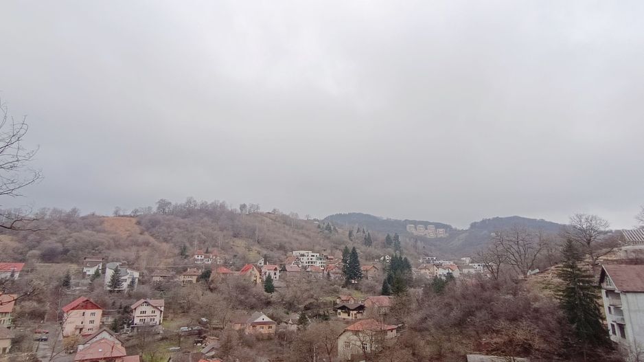 Proprietate cu priveliste si armonie placuta-Brasov - Poză 1