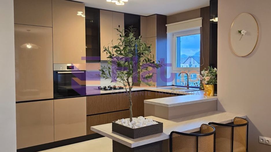 De închiriat – Apartament 3 camere, lux, prima închiriere - Poză 6