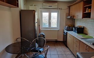 APARTAMENT  4 CAMERE C.ARADULUI 650 EURO - Poză 3