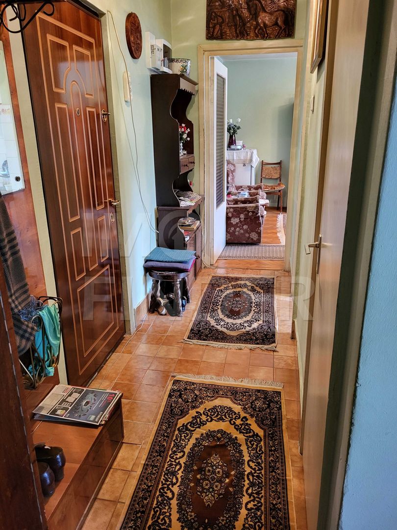 Apartament 2 camere decomandate zona Recuperare - Poză 5